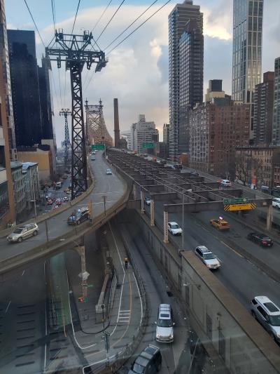 Direction Roosevelt island en téléférique