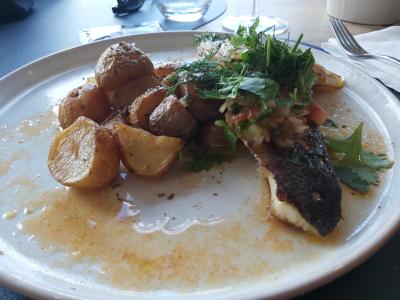 La suite des festivités sur notre belle côte de nacre. Repas au restaurant la réserve à Merville-Franceville