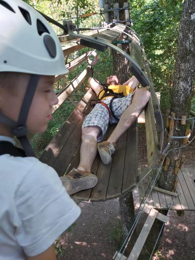 Accrobranche avec Ambre et Nathan