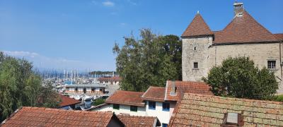Tonon les bains, Yvoire et visite à la cave pour les filles et plage pour les enfants