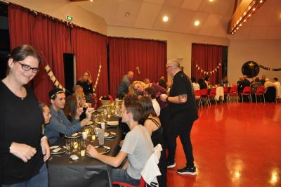 50 ans et pas une ride. Une fête super sympa et encore un super moment partagé. De belles rencontres