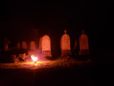 Sortie visite du Cimetière d'Elbeuf de nuit avec Chloé et Maxime