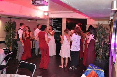 Apéritif et diner sur la seconde péniche