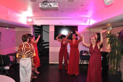 Apéritif et diner sur la seconde péniche