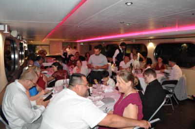 Apéritif et diner sur la seconde péniche