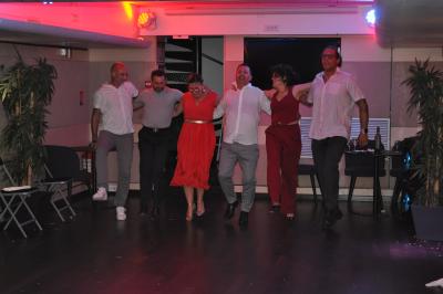 Apéritif et diner sur la seconde péniche