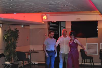 Apéritif et diner sur la seconde péniche