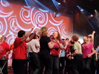 Sylvie et les 79 choristes